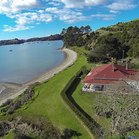 Oakura Bay Villa - Stay Waiheke Te Whau Bay Exterior photo