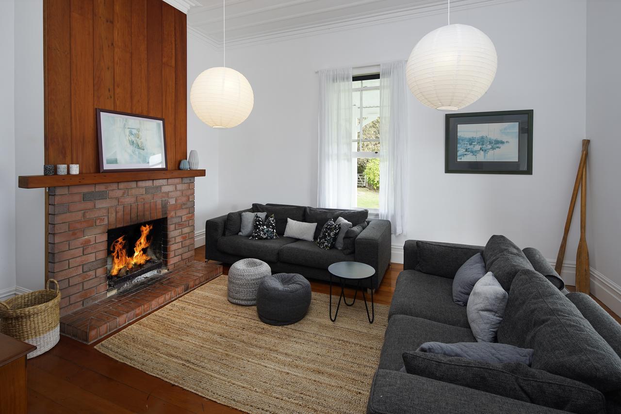 Oakura Bay - Waiheke Holiday home Te Whau Bay