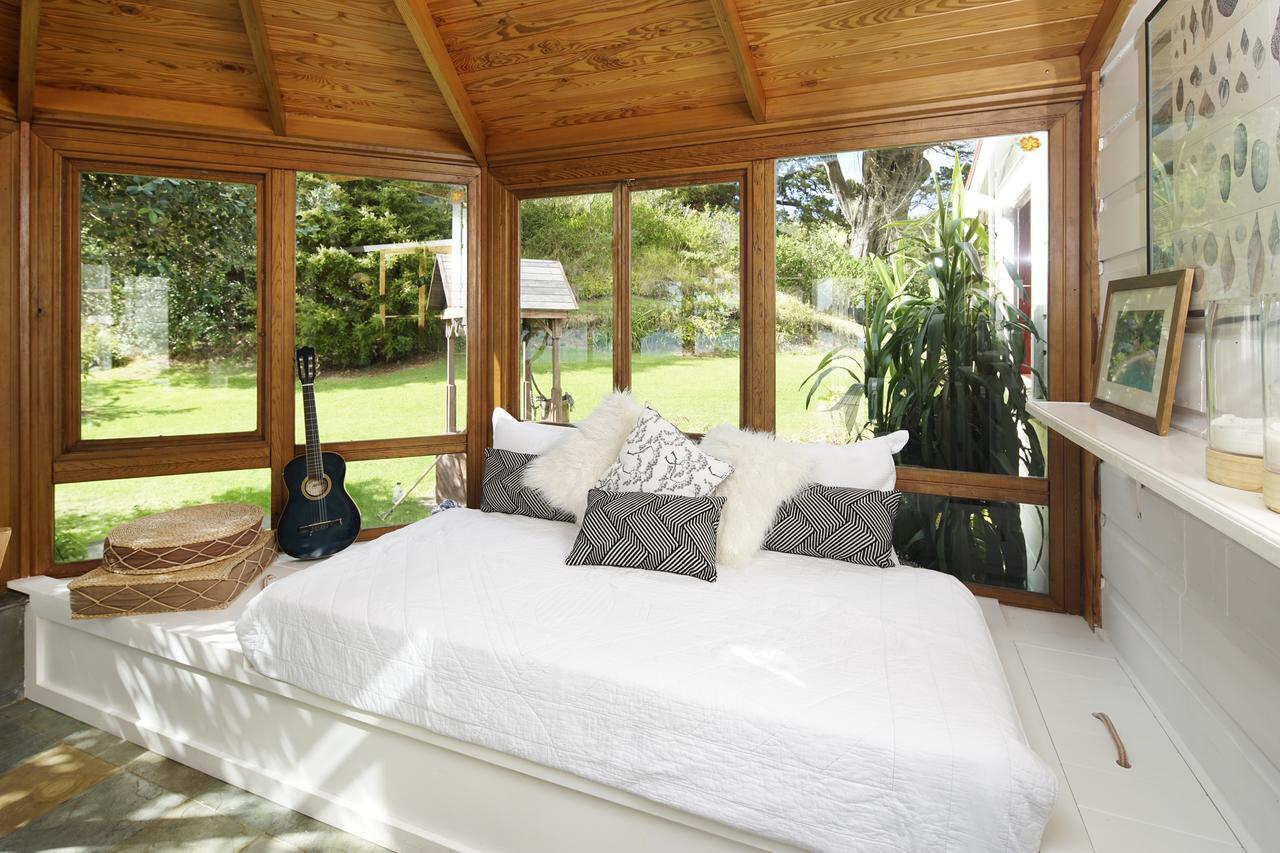 Oakura Bay - Waiheke Holiday home Te Whau Bay